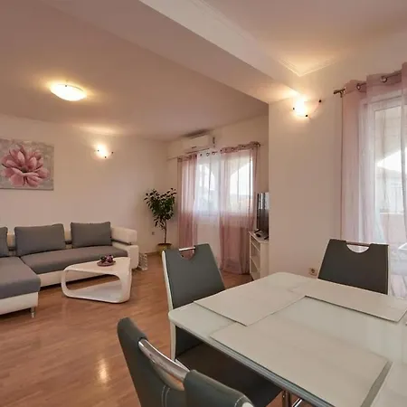Apartman Sunara Apartment