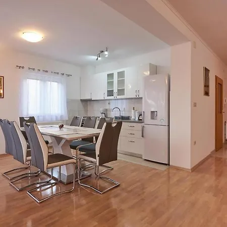 Apartman Sunara Apartment *
